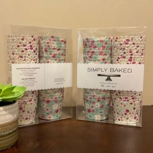 2 New Packages of  Baking Cups - Flowers 🌺